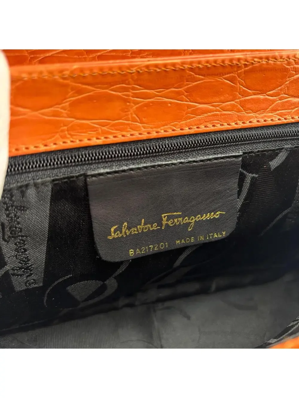 Salvatore Ferragamo Vintage Croc Embossed Leather Shoulder Bag Orange Gancini - Picture 7 of 7